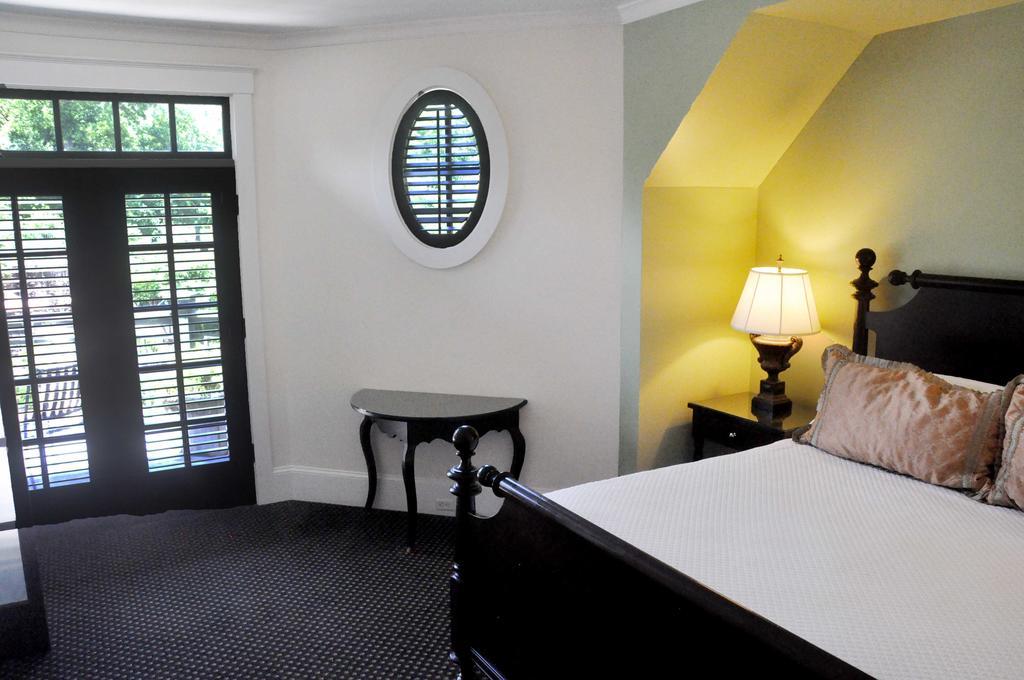 Hotel Om Sanctuary Holistic Retreat Asheville Exteriér fotografie