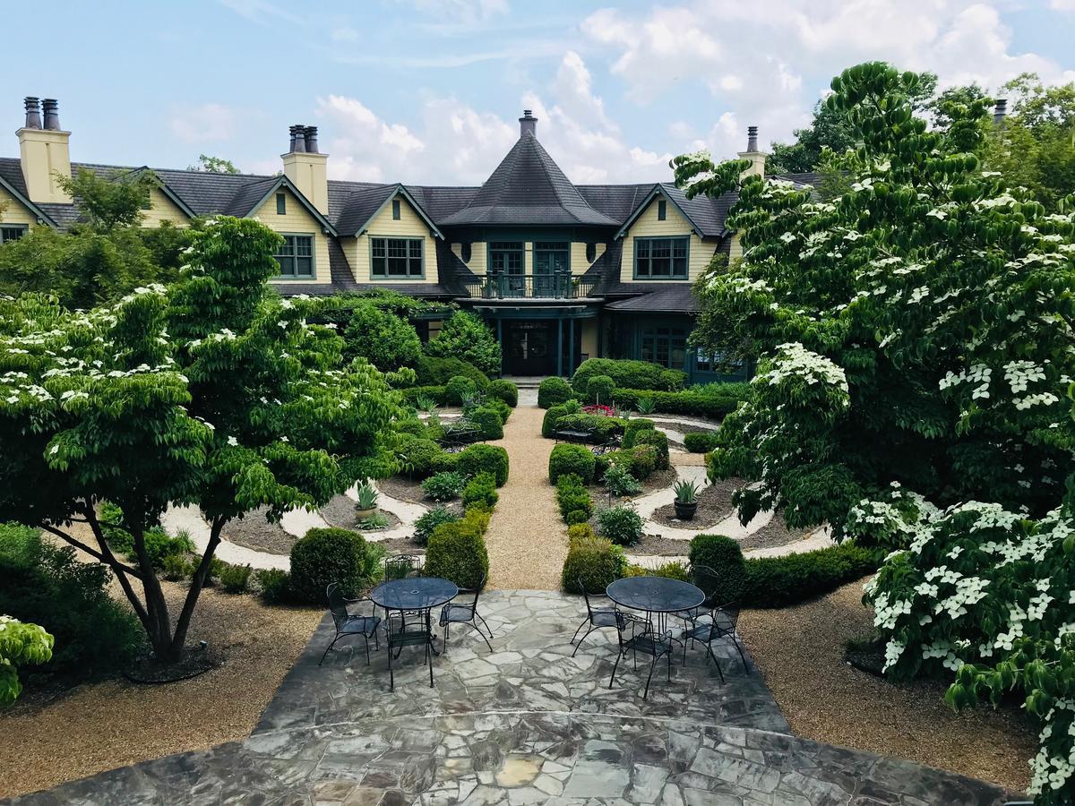 Hotel Om Sanctuary Holistic Retreat Asheville Exteriér fotografie